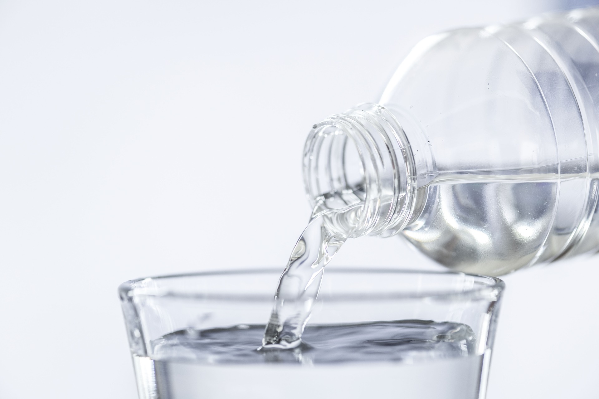 ペットボトルの水が意外に怪しい件 英検1級長文読解問題1 より Study Lounge Eitetsukwai ペットボトルの水が意外に怪しい件 英検1級長文読解問題1 より Study Lounge Eitetsukwai